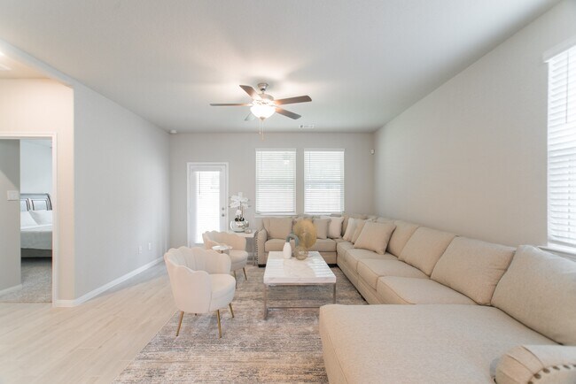 Building Photo - 17542 Rosette Grass Dr