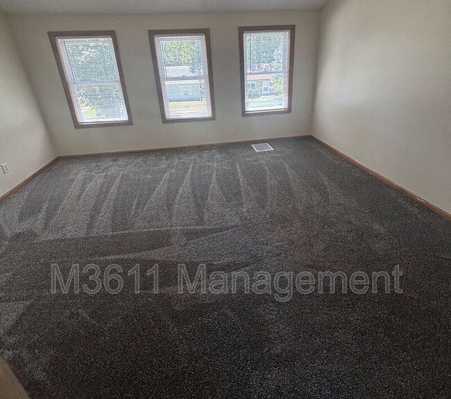 Building Photo - 2903 N 43rd St