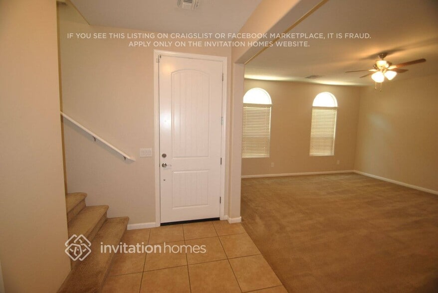 Building Photo - 1382 S Ponderosa Dr