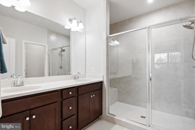 Building Photo - 5509 Valmarana Way