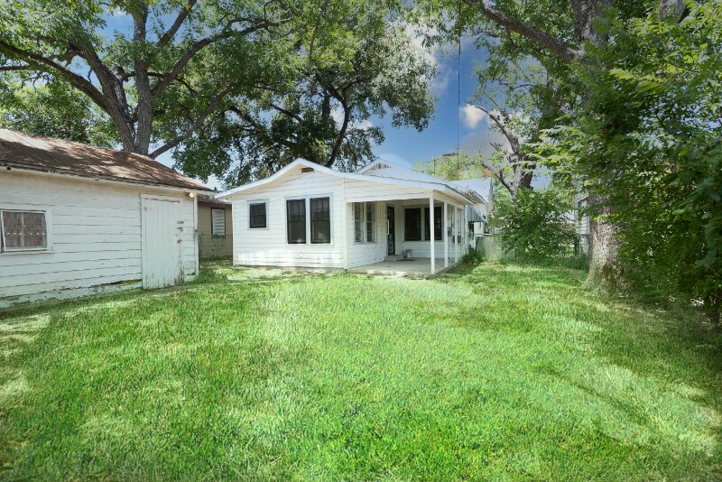 Building Photo - 834 Cottonwood Ave