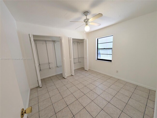 Building Photo - 915 Turtle Cove Ln