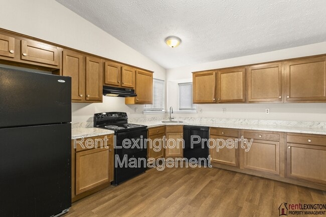 Building Photo - 208 Grayson Ct