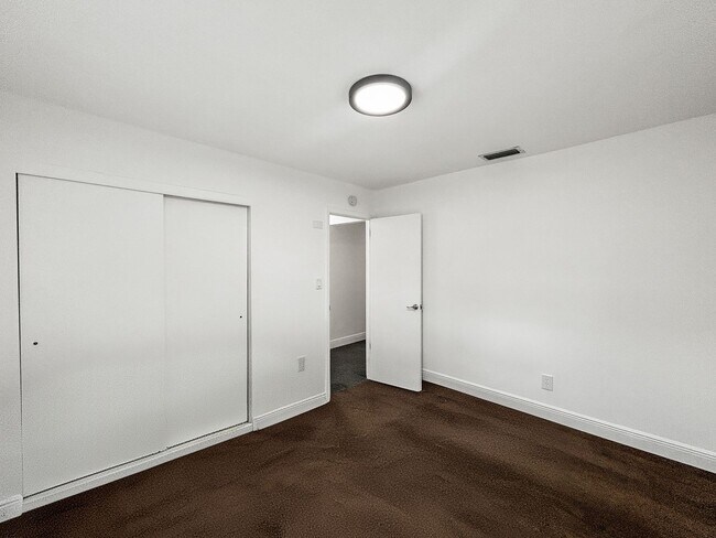 Building Photo - 506 N Missouri Ave