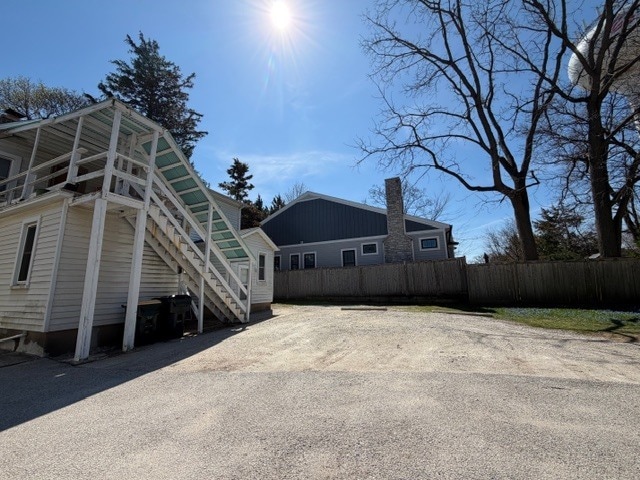 Building Photo - 609 1st St