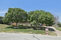 Building Photo - 7512 Woodside Hl