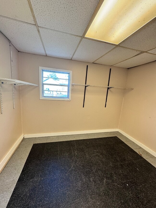 Building Photo - 341 E Henry St