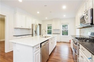 Building Photo - 456 White Oak Shade Rd