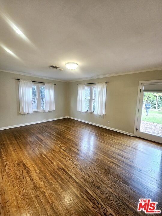 Building Photo - 650 S Gretna Green Way