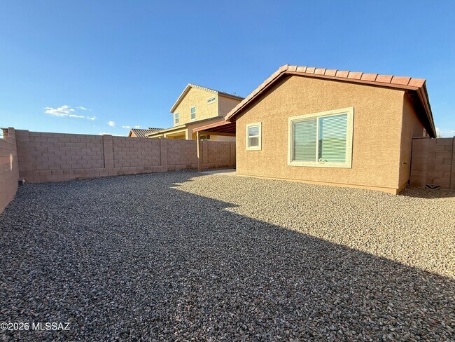 Building Photo - 12253 N Sutter Dr