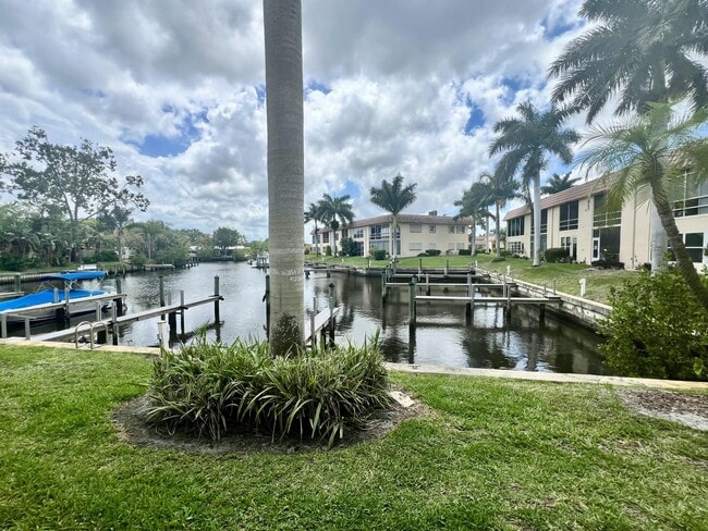 Building Photo - 2600 S Kanner Hwy