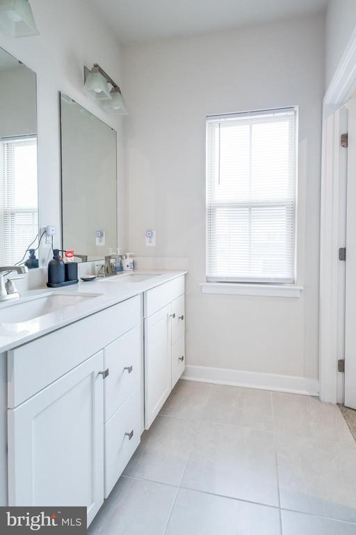 Building Photo - 1109 Patuxent Greens Dr