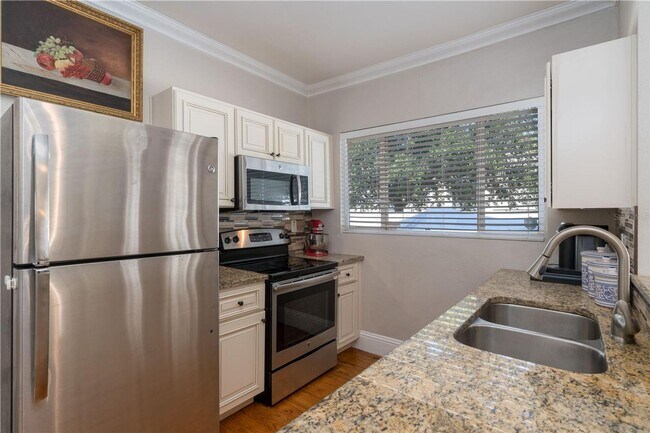 Building Photo - Live Wilder: Historic Charm Steps from Tam...