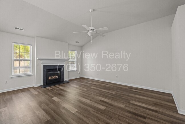 Building Photo - Beautiful Ranch House with 3 bed 2 bath ( Ballantyne area )
