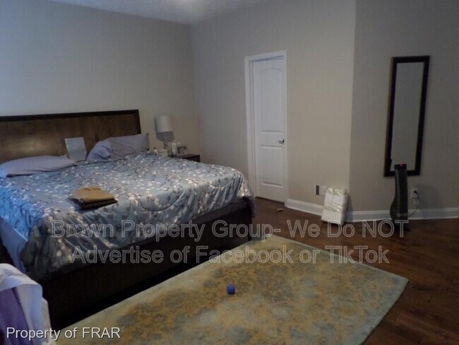 Building Photo - 124 Highgrove Ct