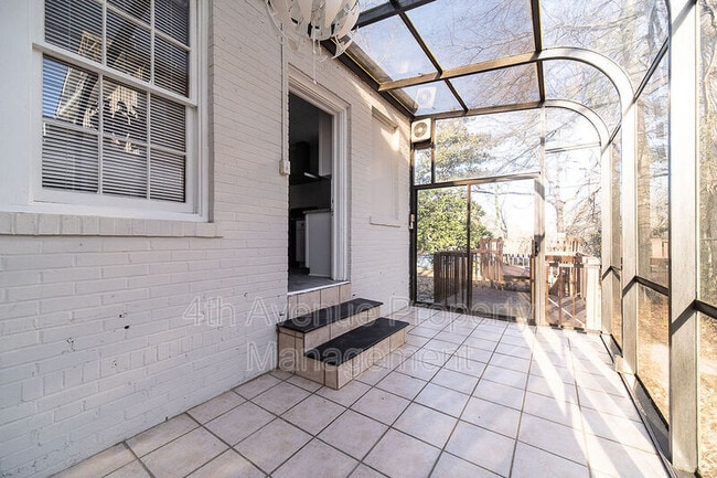 Building Photo - 65 W Shadburn Ave