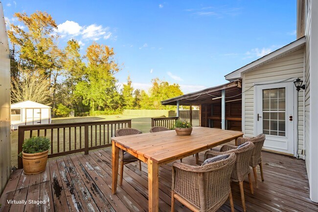 Building Photo - 200 Bridlewood Dr