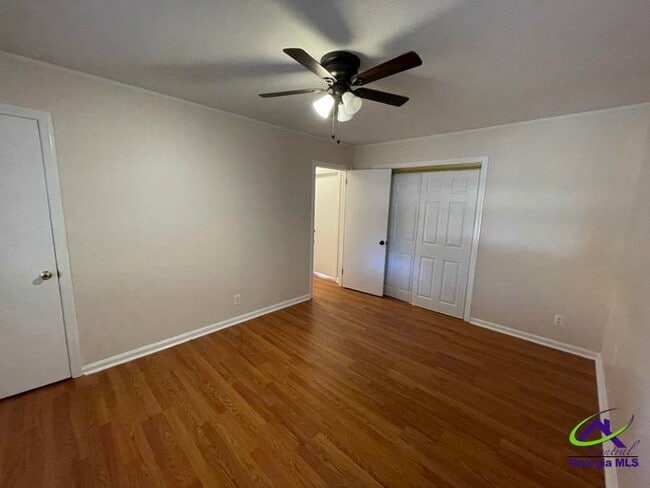 Building Photo - 107 Springdale Dr