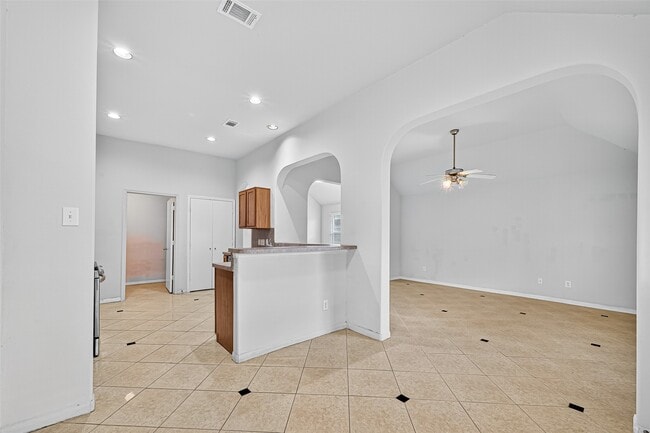 Building Photo - 6407 Capridge Dr