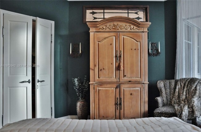 Building Photo - 1 Century Ln