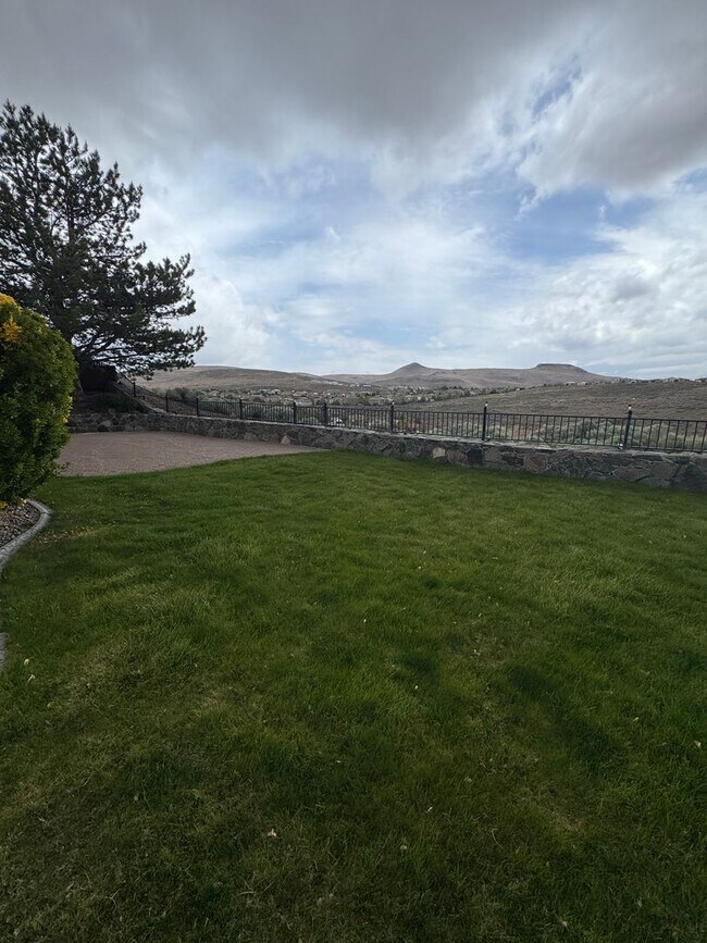 Building Photo - 5122 Mesa Verde Dr