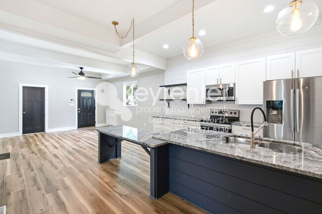 Building Photo - Move-In Ready 4-Bedroom Home with Granite Kitchen & Fenced Yard