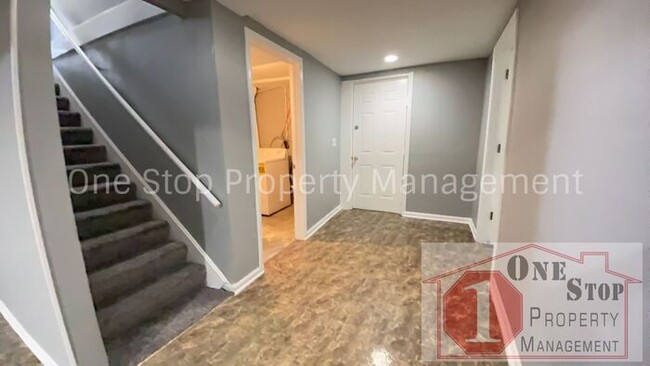 Building Photo - Beautiful 3 Bedroom 2 Bathroom in Kansas City