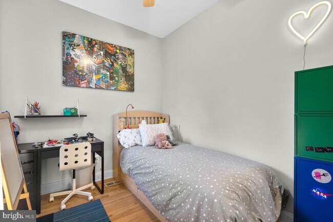 Building Photo - 1434 Potomac Ave SE