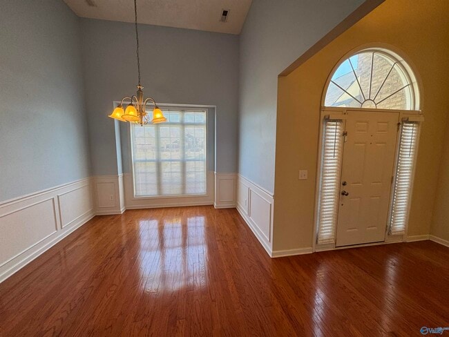 Building Photo - 114 Appleberry Ln