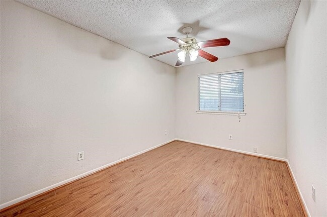 Building Photo - 3507 Cabin Pl
