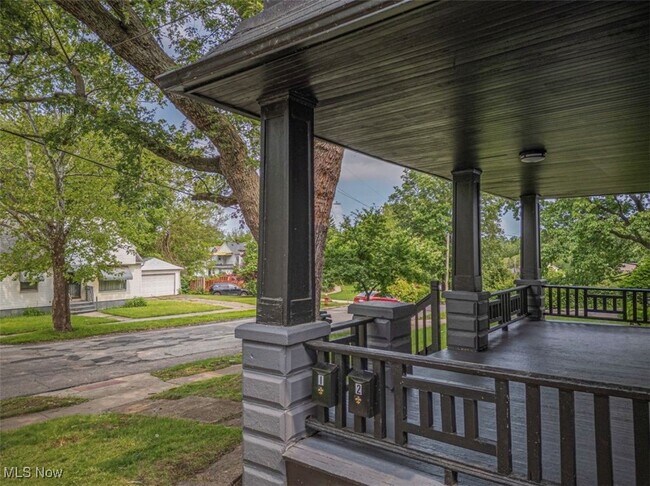 Building Photo - 3363 E 102nd St