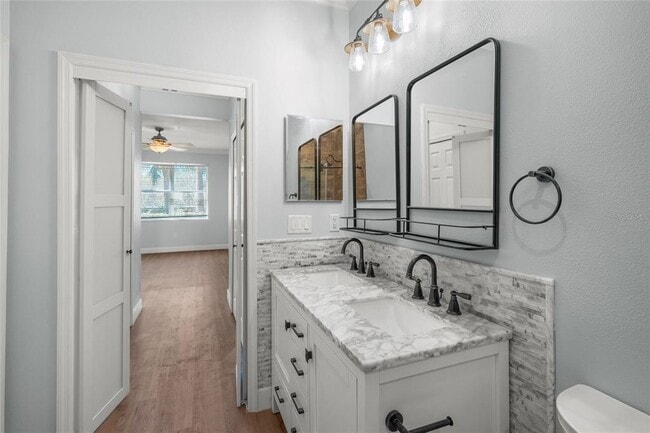 Building Photo - 8015 Limestone Ln