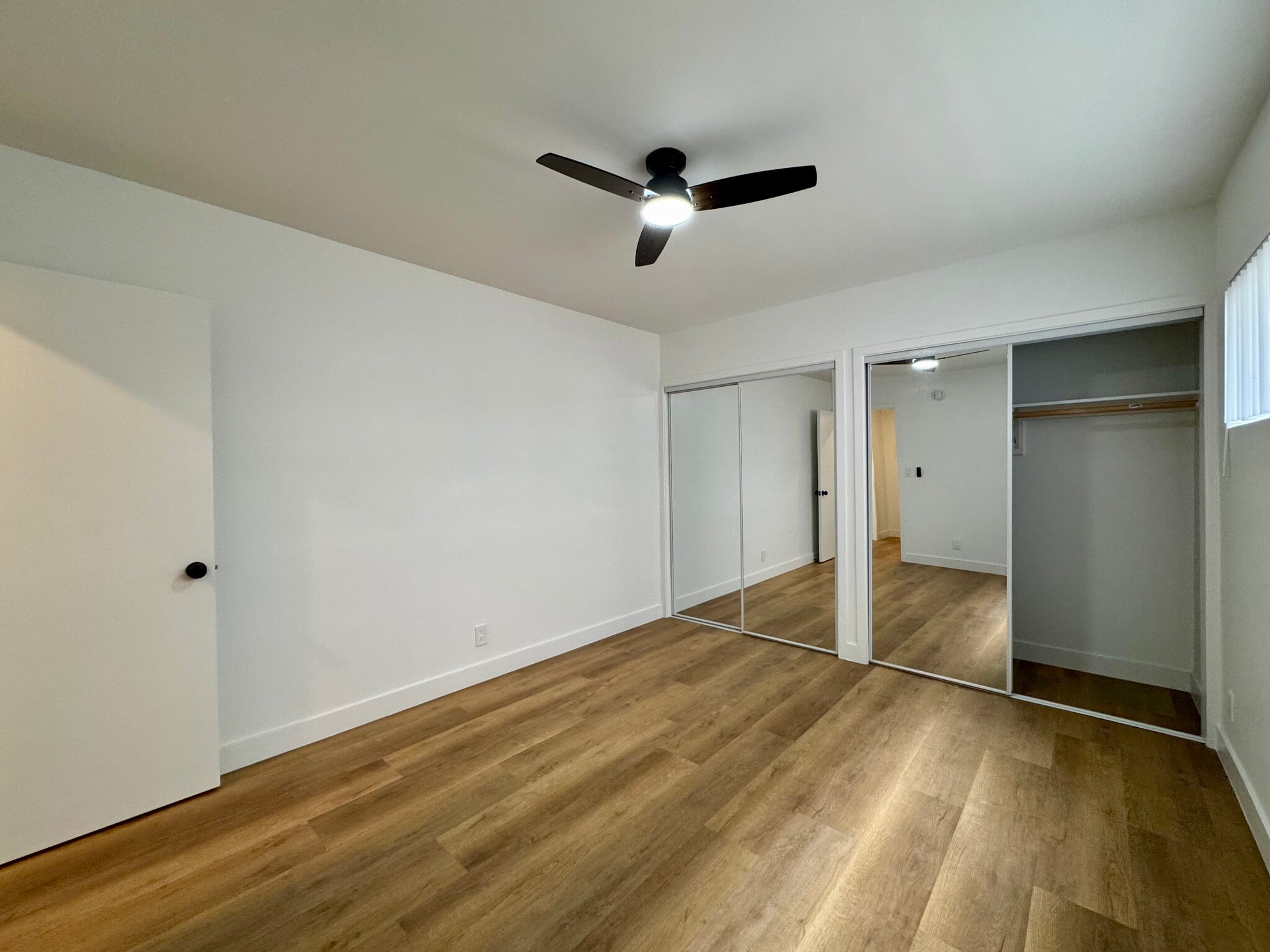 Building Photo - 1230 W 29th St