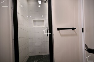 Building Photo - Gut Renovated - Steps to Tufts Medical - Now or 6/1/26!