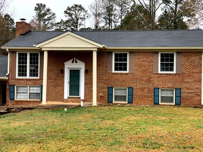 Building Photo - 4670 Lindsey Dr SW