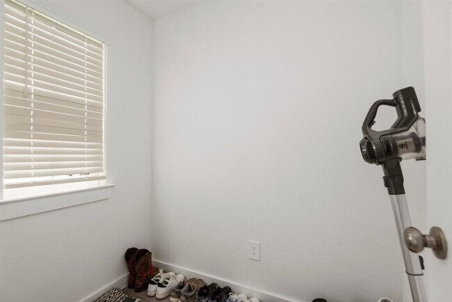 Building Photo - 17230 Black Ash Ct