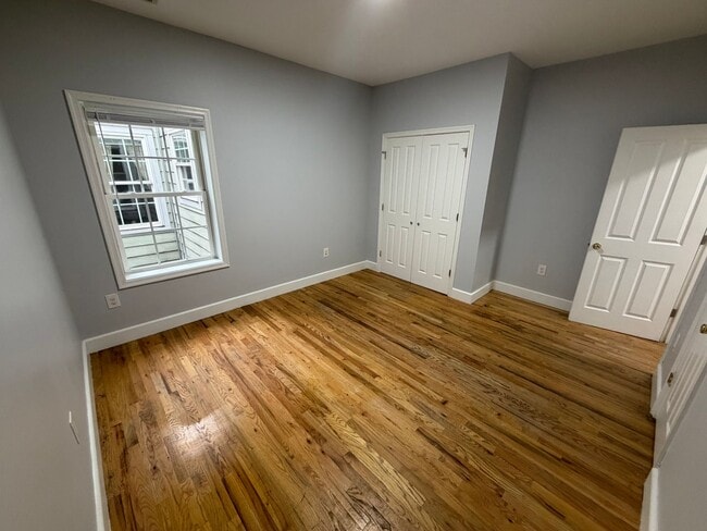 Building Photo - 1007 N 25th St