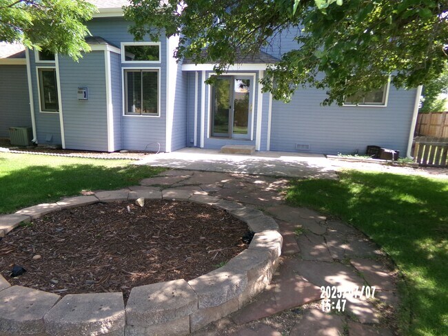 Building Photo - 2032 Prairie View Ct