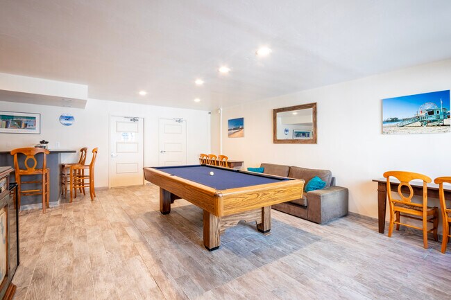 Building Photo - 2721 2nd St