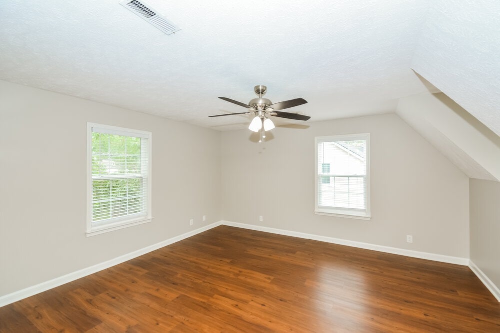 Building Photo - 915 Buckhaven Dr
