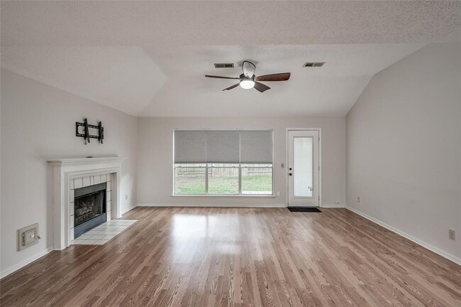Building Photo - 3342 Bluebonnet Meadows Ln