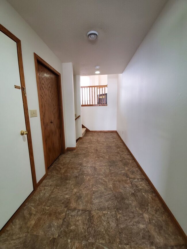 Building Photo - Candle Park West Townhomes - 1721