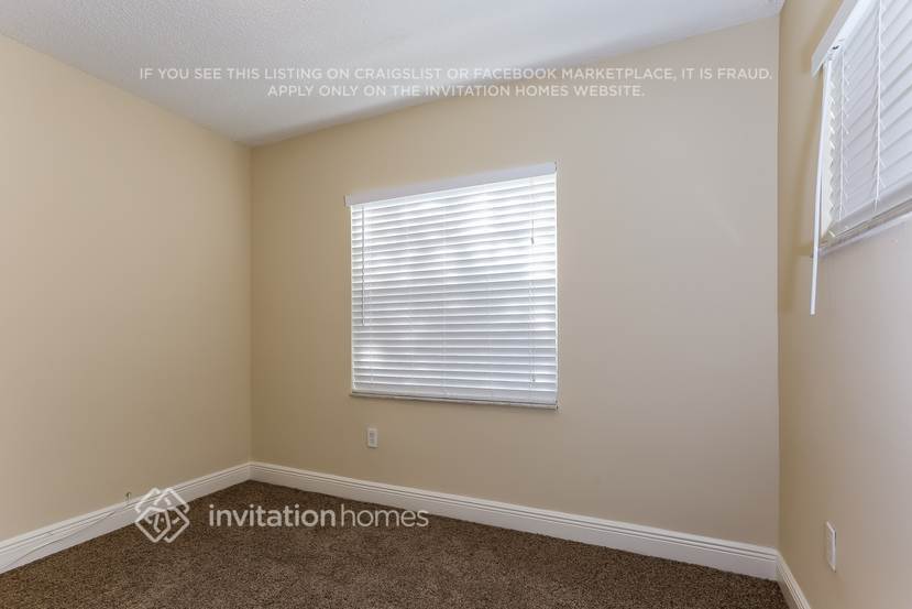 Building Photo - 12853 SW 146th Ln