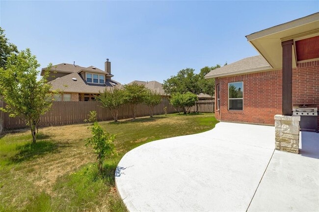 Building Photo - 3008 Paseo de Charros