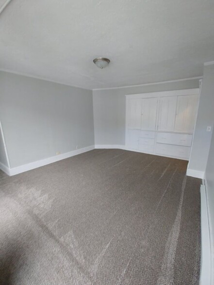 Building Photo - 1018-1024 Brown Street