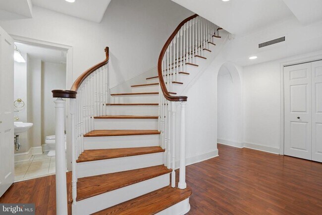 Building Photo - 1512 Spruce St