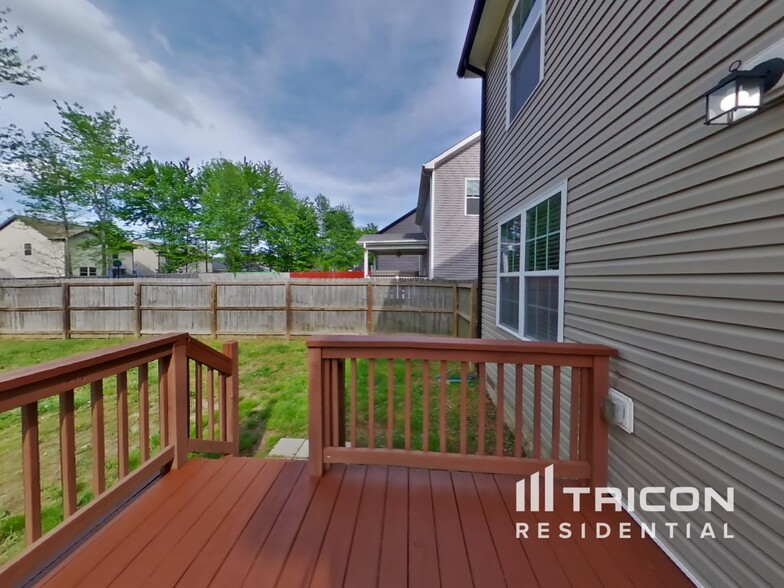 Building Photo - 509 Sourwood Dr