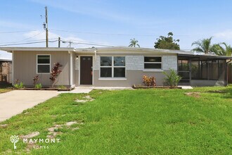 Building Photo - Charming Largo Home