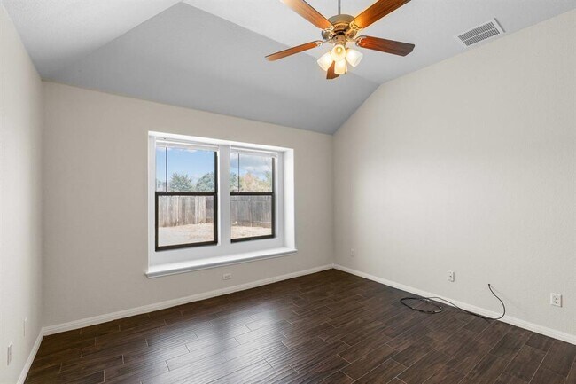 Building Photo - 12920 Snow Ln