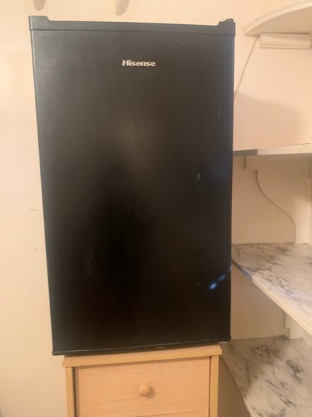 Refrigerator - 1400 Jessica Ave